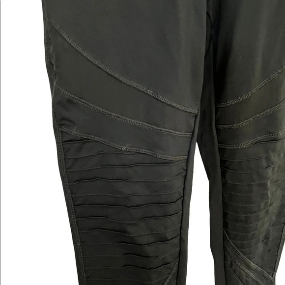 Aerie Black Leggings with Mesh S - Picture 3 of 5